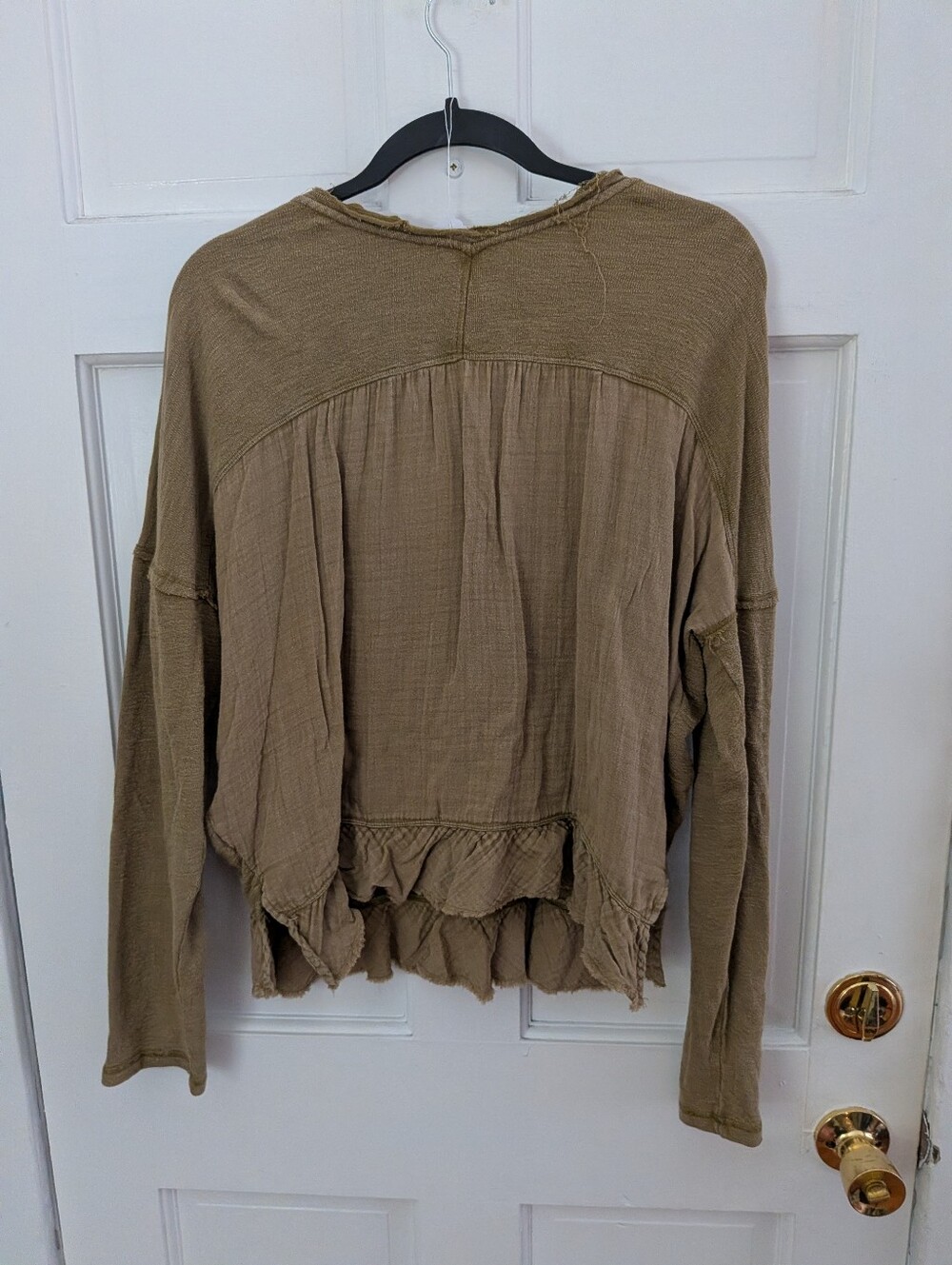 Pilcro Anthropologie Olive Mixed Media Ruffle Hem V-Neck Top Medium - Picture 5 of 5
